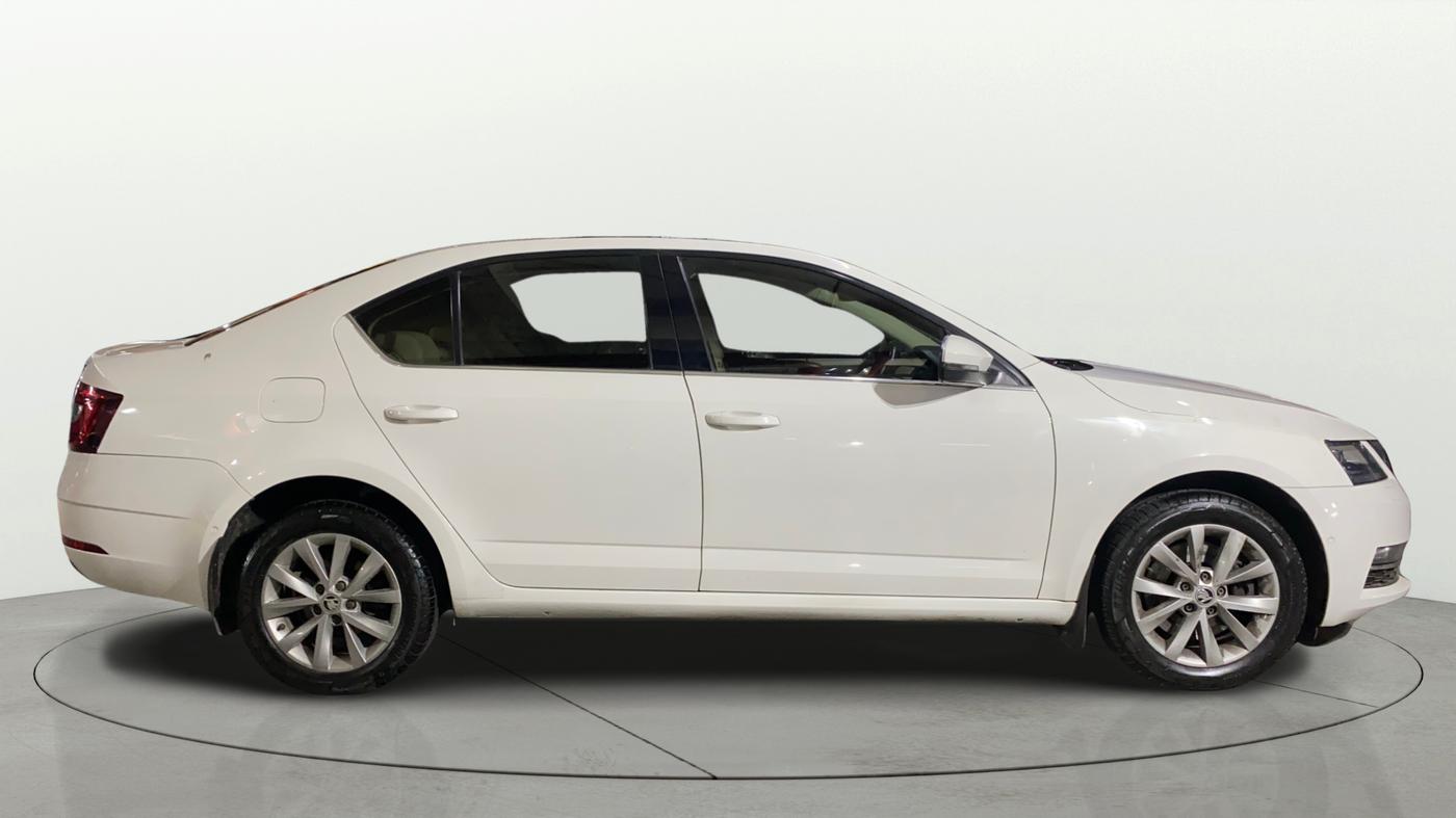 2019 Skoda Octavia L&K 1.8 TSI AT, Petrol, Automatic, 72,775 km, Right Side View