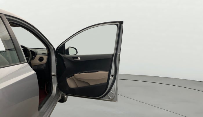 2019 Hyundai Xcent SX 1.2, Petrol, Manual, 50,276 km, RHS Front Door