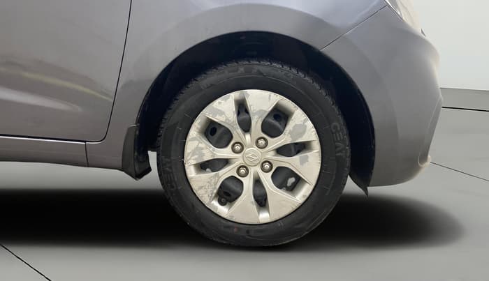 2017 Hyundai Xcent S AT 1.2, Petrol, Automatic, 64,473 km, Right Front Wheel