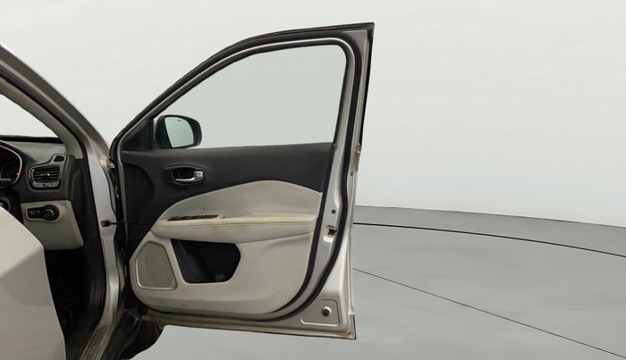 2017 Jeep Compass LIMITED 1.4 PETROL AT, Petrol, Automatic, 79,149 km, RHS Front Door