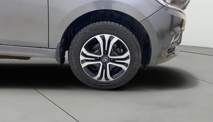 2023 Tata Tiago XZ PLUS CNG, CNG, Manual, 91,111 km, Right Front Wheel