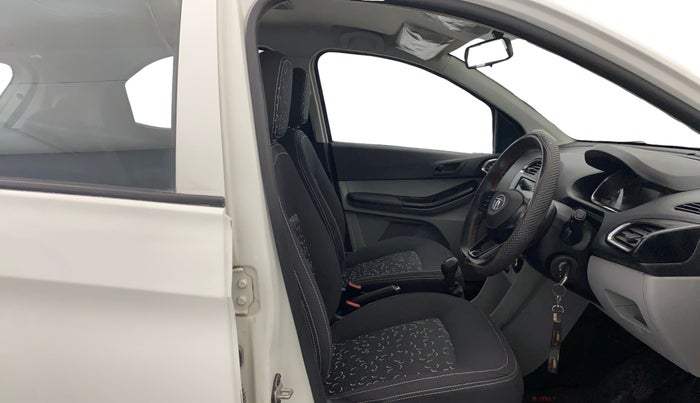 2022 Tata Tiago XT CNG, CNG, Manual, 50,251 km, Right Side Front Door Cabin