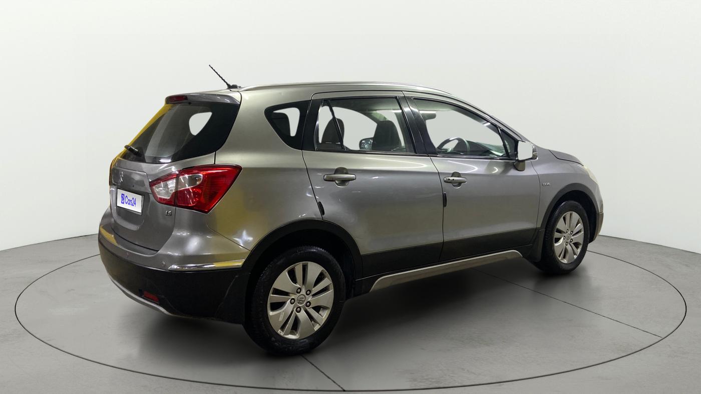 2015 Maruti S Cross ALPHA 1.6, Diesel, Manual, 1,32,030 km, Right Back Diagonal
