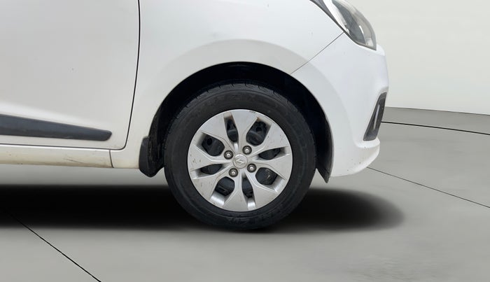 2015 Hyundai Xcent S 1.2, Petrol, Manual, 55,600 km, Right Front Wheel
