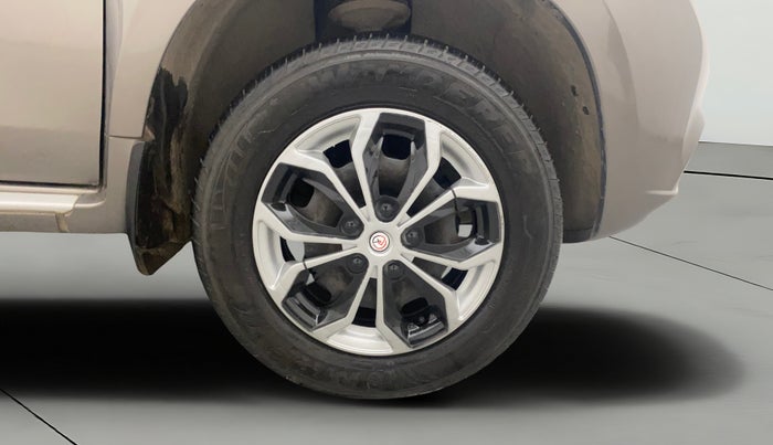 2018 Nissan Terrano XL (P), Petrol, Manual, 56,755 km, Right Front Wheel