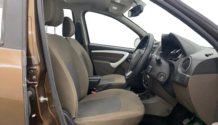 2019 Renault Duster 85 PS RXS MT DIESEL, Diesel, Manual, 1,18,148 km, Right Side Front Door Cabin