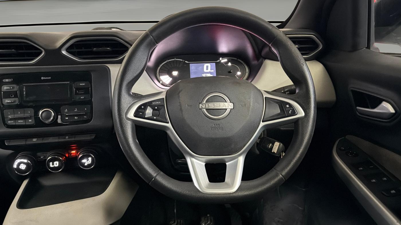 2022 Nissan MAGNITE XL, Petrol, Manual, 43,785 km, Steering Wheel Close Up