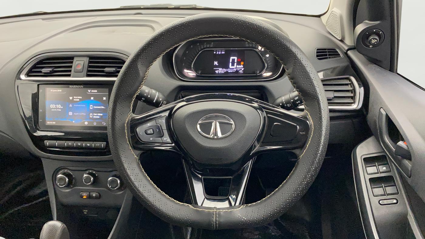 2022 Tata TIAGO NRG XZ AMT, Petrol, Automatic, 40,699 km, Steering Wheel Close Up
