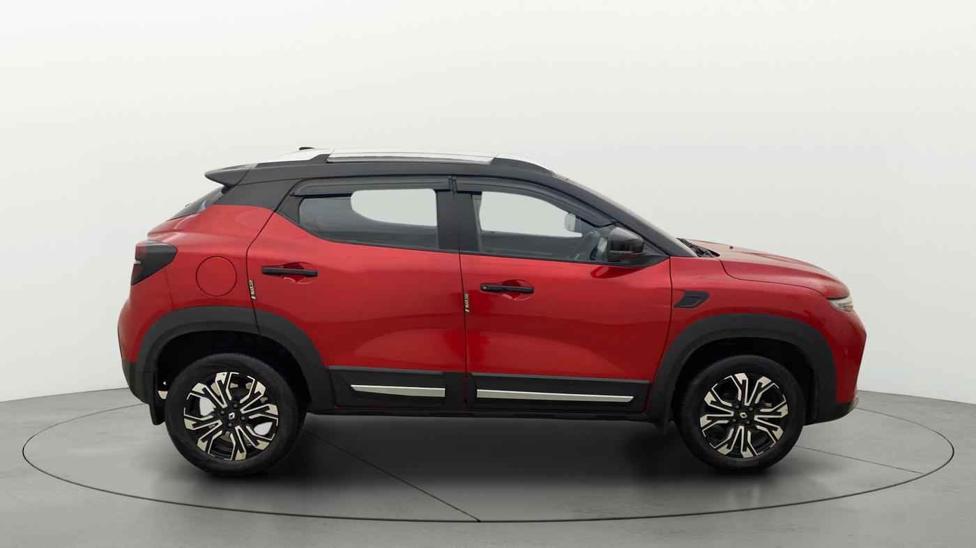2022 Renault Kiger RXT (O) MT DUAL TONE, Petrol, Manual, 30,151 km, Right Side View