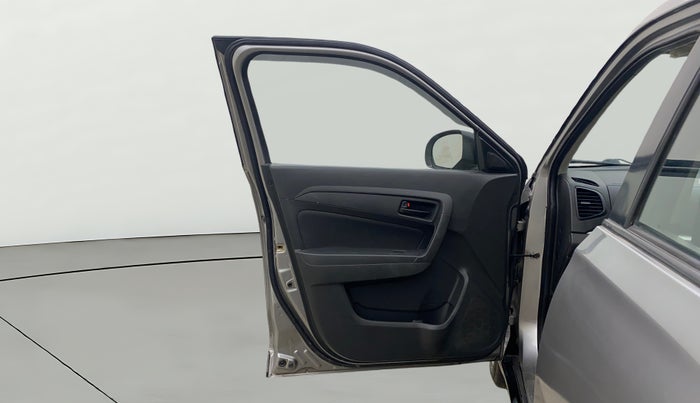 2016 Maruti Vitara Brezza VDI (O), Diesel, Manual, 97,573 km, LHS Front Door