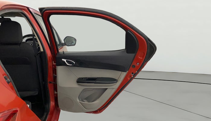 2017 Tata Tiago XZ PETROL, Petrol, Manual, 68,432 km, RHS Rear Door
