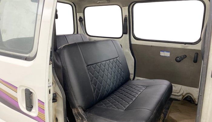 2015 Maruti Eeco 7 STR, Petrol, Manual, 49,642 km, Right Side Rear Door Cabin