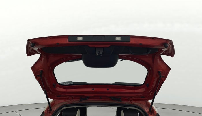 2021 Tata PUNCH CREATIVE  1.2 RTN DUAL TONE, Petrol, Manual, 33,817 km, Boot Door Open