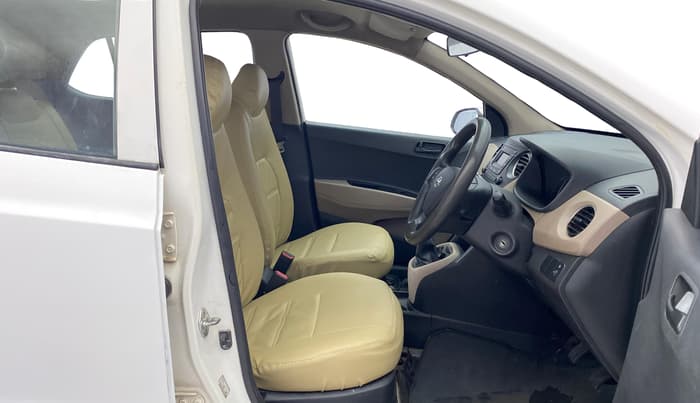 2018 Hyundai Grand i10 MAGNA 1.2 KAPPA VTVT, Petrol, Manual, 1,15,262 km, Right Side Front Door Cabin