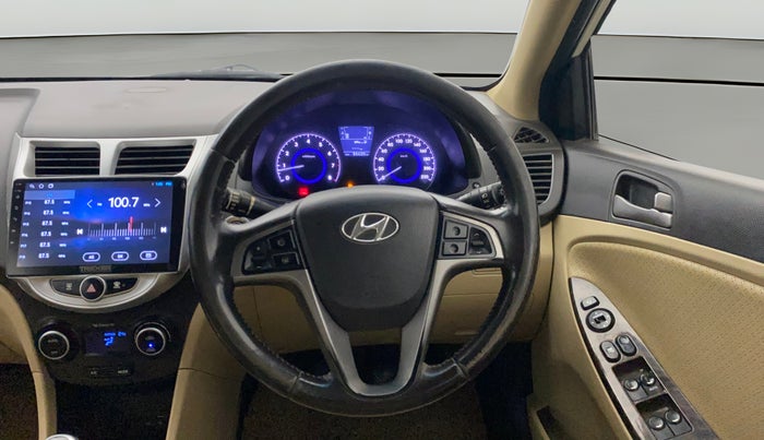 2016 Hyundai Verna FLUIDIC 4S1.6 VTVT SX O, Petrol, Manual, 85,605 km, Steering Wheel Close Up