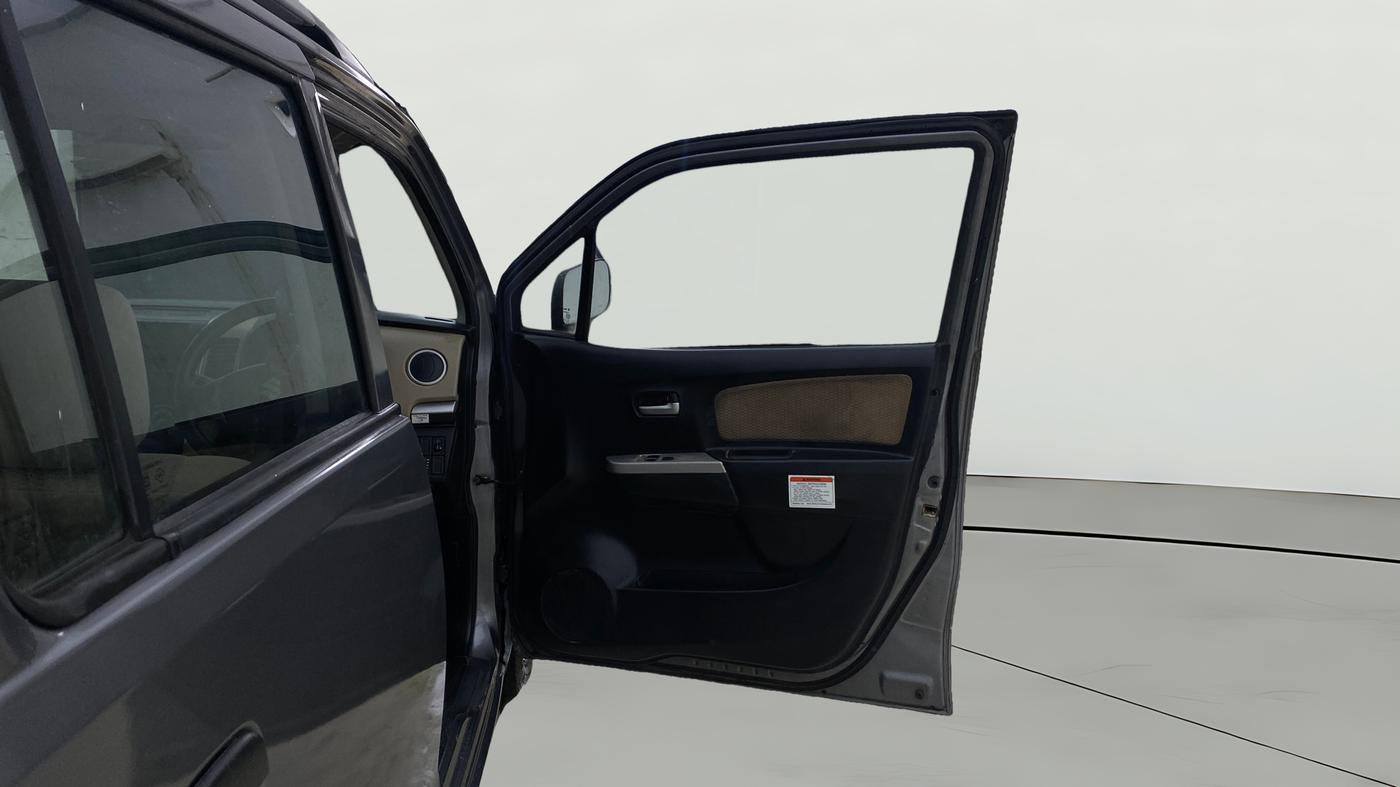 2018 Maruti Wagon R 1.0 LXI CNG, CNG, Manual, 70,117 km, RHS Front Door