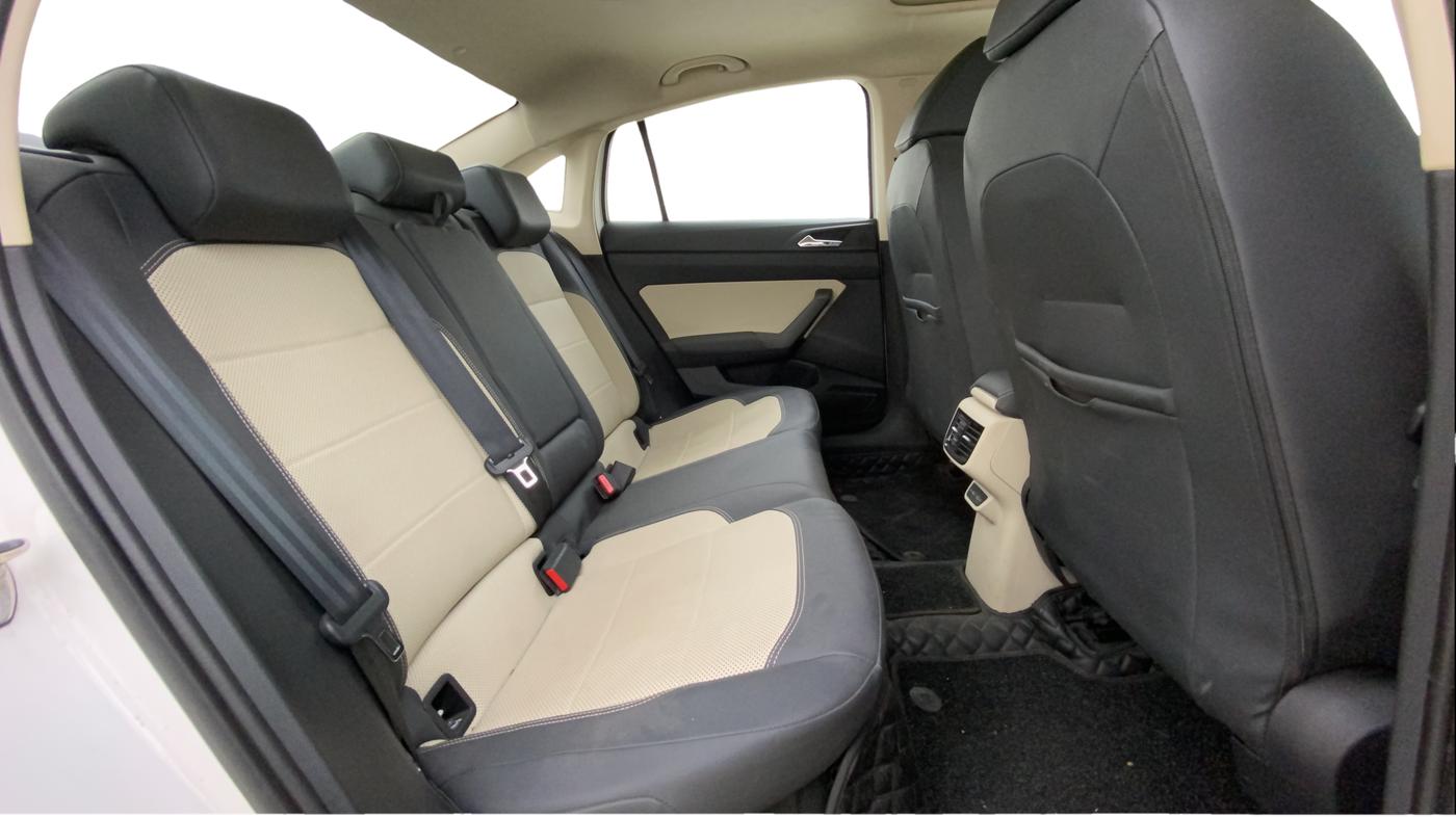 2024 Skoda SLAVIA STYLE 1.0L TSI AT, Petrol, Automatic, 26,163 km, Right Side Rear Door Cabin