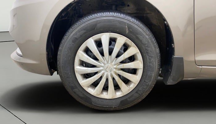 2016 Maruti Swift Dzire VXI (O), Petrol, Manual, 1,09,134 km, Left Front Wheel