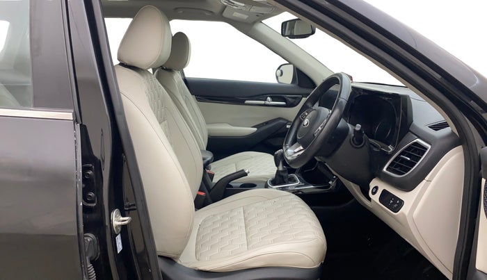 2019 KIA SELTOS HTX PLUS 1.5 DIESEL, Diesel, Manual, 1,07,500 km, Right Side Front Door Cabin