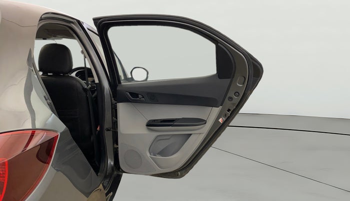 2023 Tata Tiago XT (O) PETROL, Petrol, Manual, 24,509 km, RHS Rear Door