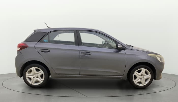2017 Hyundai Elite i20 ASTA 1.2, Petrol, Manual, 1,08,528 km, Right Side View