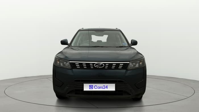 2020 Mahindra XUV300 W6 1.2 PETROL, Petrol, Manual, 63,321 km, Front