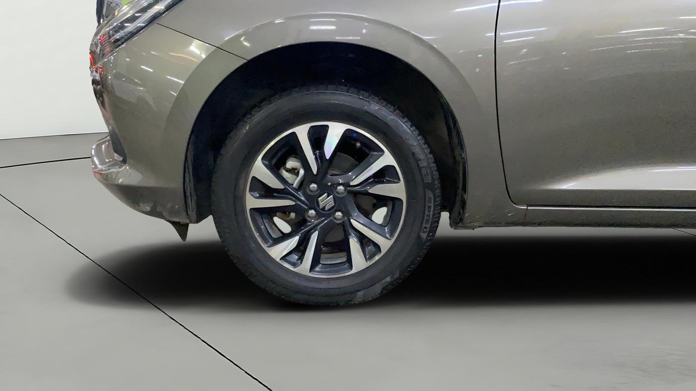 2024 Maruti Swift ZXI PLUS, Petrol, Manual, 26,543 km, Left Front Wheel
