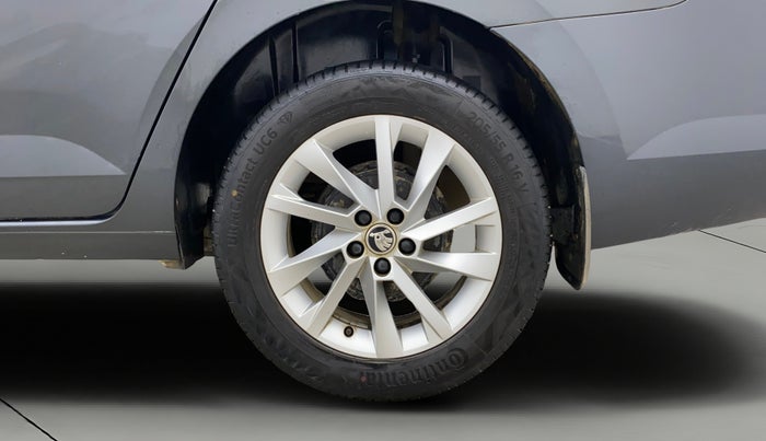 2022 Skoda SLAVIA AMBITION 1.0L TSI AT, Petrol, Automatic, 39,996 km, Left Rear Wheel