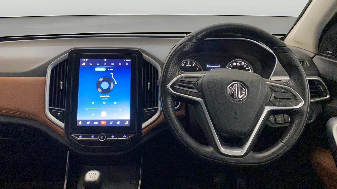 2021 MG HECTOR PLUS SELECT 2.0 DIESEL TURBO MT 7-STR, Diesel, Manual, 92,330 km, Steering Wheel Close Up