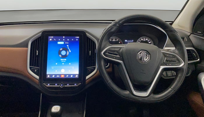 2021 MG HECTOR PLUS SELECT 2.0 DIESEL TURBO MT 7-STR, Diesel, Manual, 91,620 km, Steering Wheel Close Up