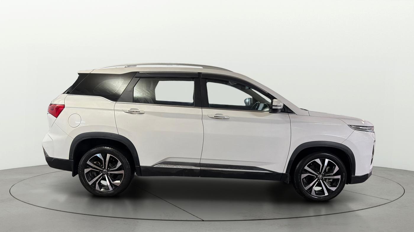 2023 MG HECTOR PLUS SHARP PRO 1.5 PETROL TURBO CVT 6 STR, Petrol, Automatic, 43,197 km, Right Side View