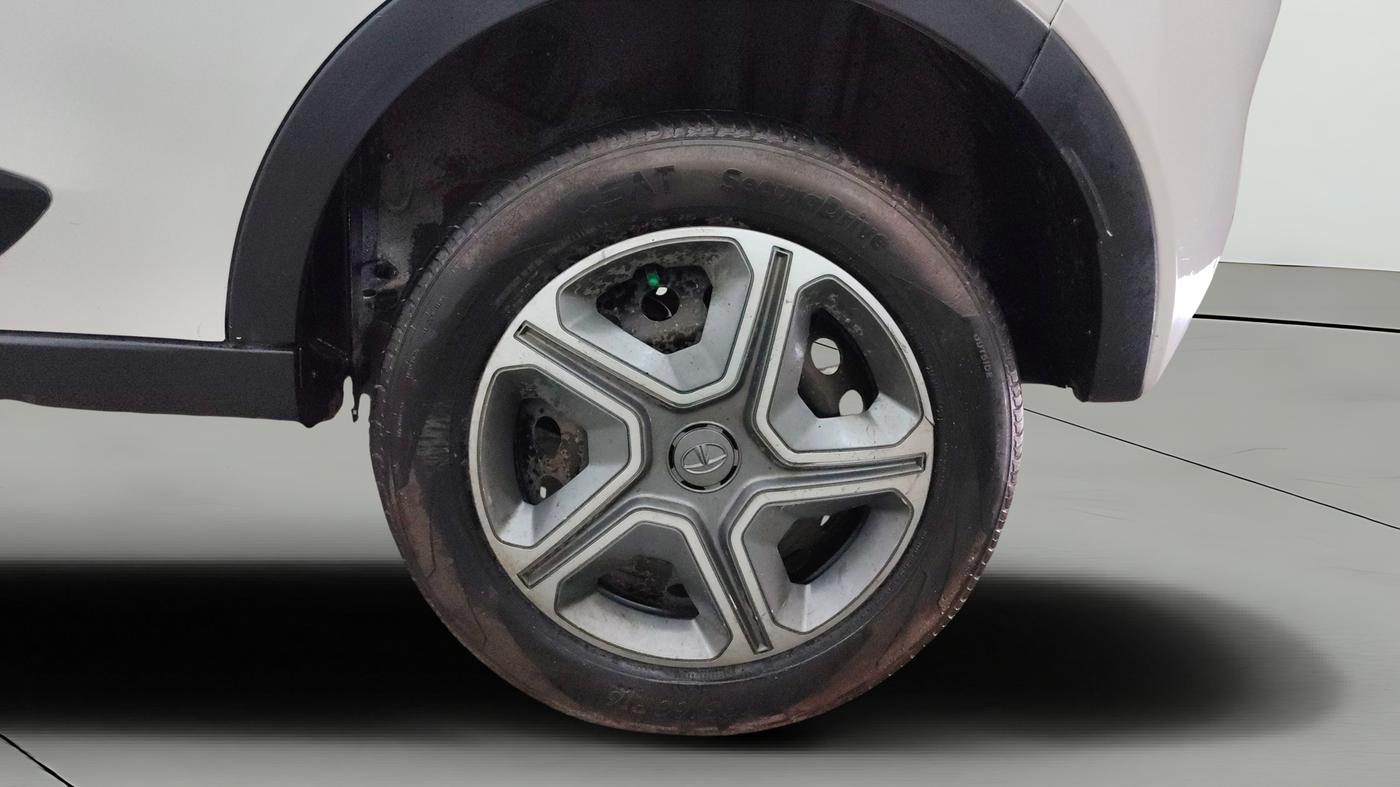 2018 Tata NEXON XM PETROL, Petrol, Manual, 1,02,378 km, Left Rear Wheel