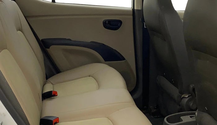 2016 Hyundai i10 MAGNA 1.1, Petrol, Manual, 57,646 km, Right Side Rear Door Cabin