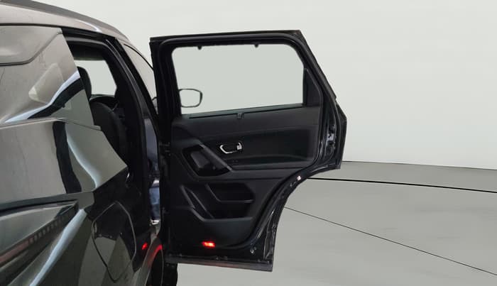 2024 Tata Harrier FEARLESS DARK EDITION AT, Diesel, Automatic, 44,841 km, RHS Rear Door