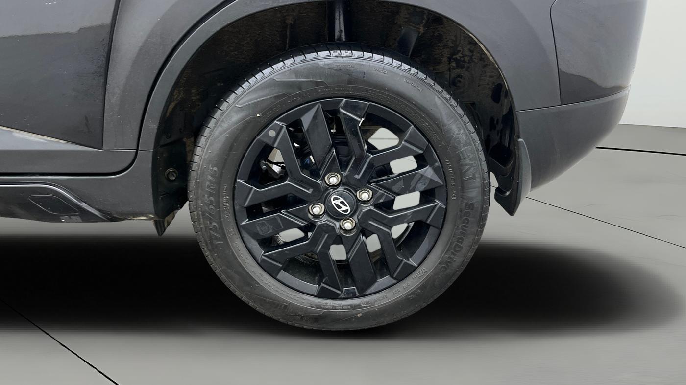 2024 Hyundai EXTER SX (O) Connect 1.2 MT Knight Edition Dual Tone, Petrol, Manual, 12,714 km, Left Rear Wheel
