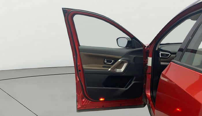 2020 Tata Harrier XZA 2.0L, Diesel, Automatic, 96,405 km, LHS Front Door