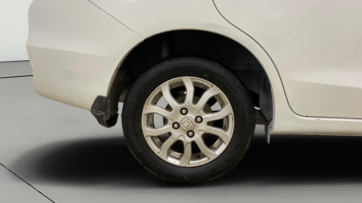 2016 Honda Amaze 1.2L I-VTEC VX AT, Petrol, Automatic, 86,584 km, Right Rear Wheel