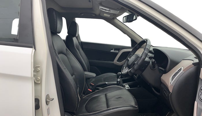 2019 Hyundai Creta SX (O) EXECUTIVE 1.6 PETROL, Petrol, Manual, 1,01,755 km, Right Side Front Door Cabin