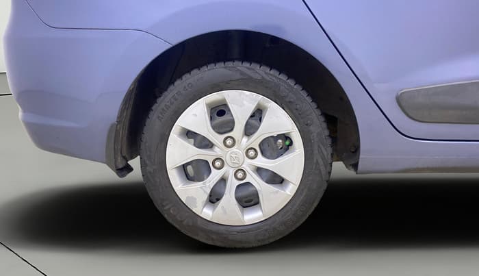 2015 Hyundai Xcent S 1.2, Petrol, Manual, 60,229 km, Right Rear Wheel