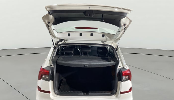 2023 Skoda KUSHAQ AMBITION 1.0L TSI AT, Petrol, Automatic, 17,895 km, Boot Open Zoomed View