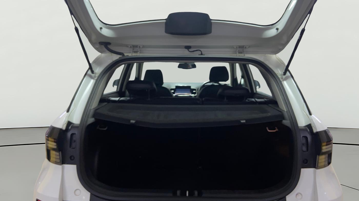 2022 Hyundai VENUE SX (O) 1.0 TURBO DCT, Petrol, Automatic, 37,805 km, Boot Open Zoomed View