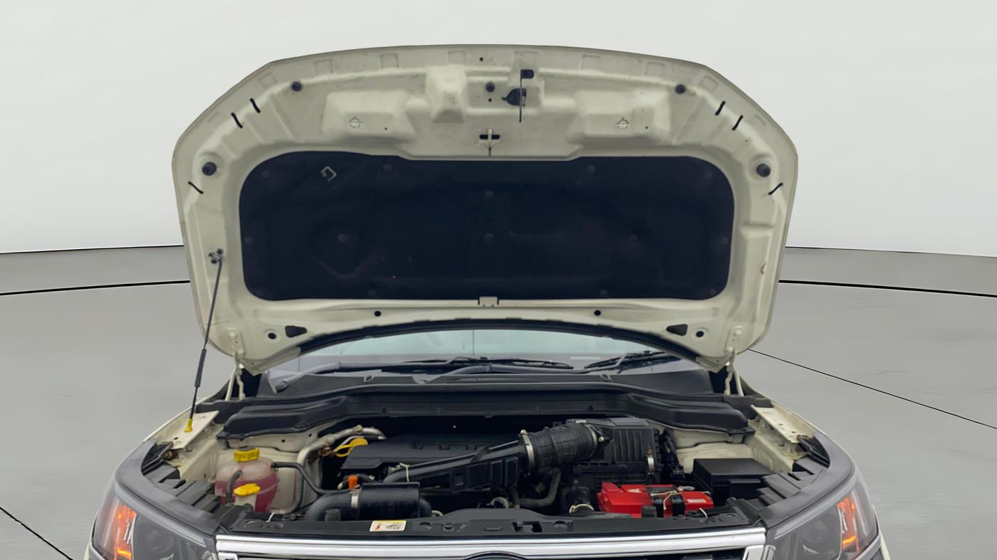 2020 Mahindra XUV300 W8 (O) 1.2 PETROL, Petrol, Manual, 34,817 km, Open Bonet
