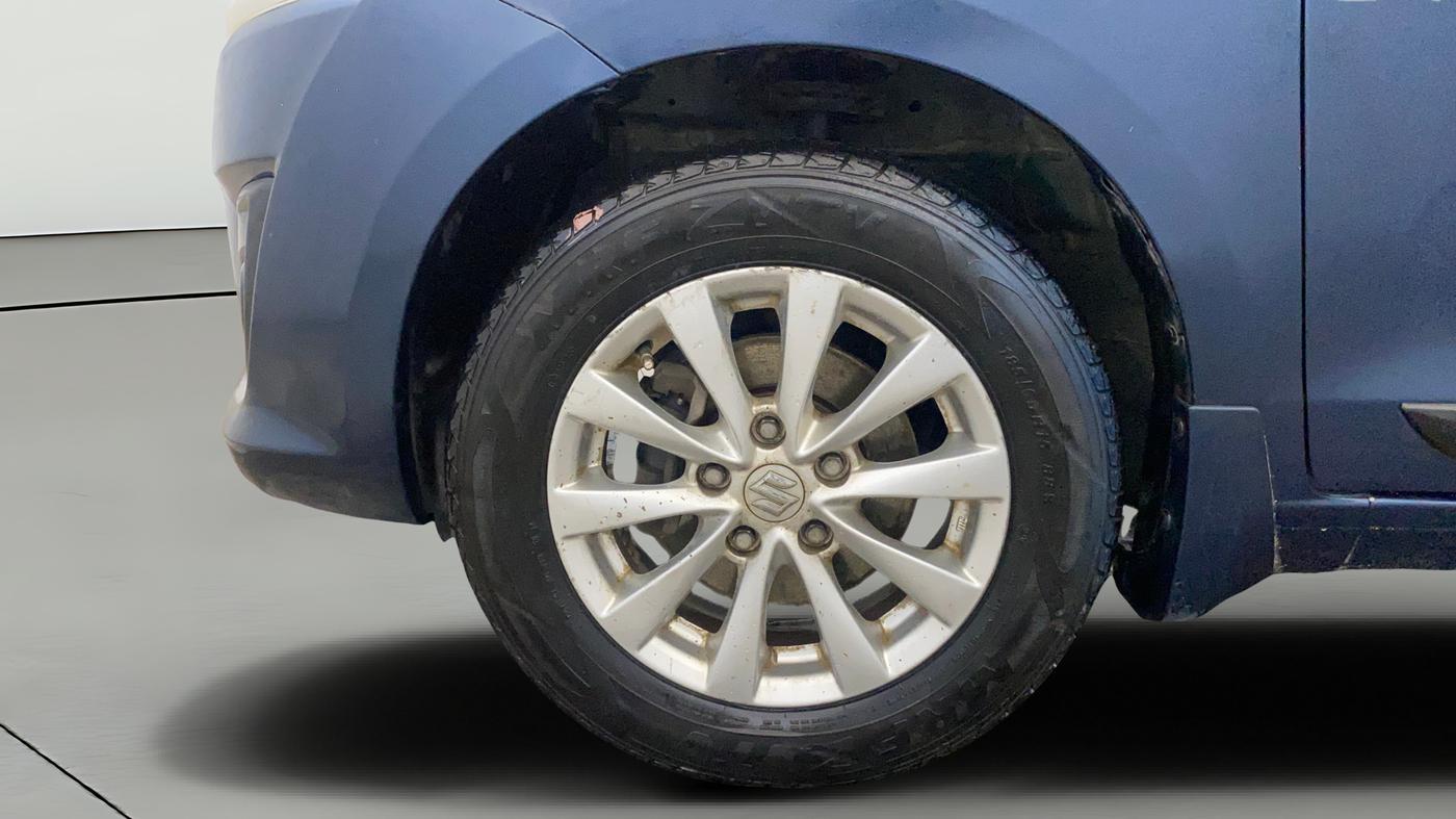 2014 Maruti Ertiga VXI, Petrol, Manual, 30,602 km, Left Front Wheel