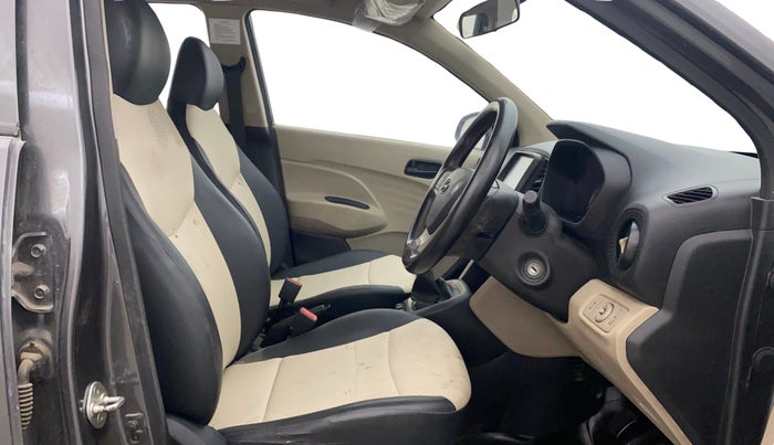 2020 Hyundai NEW SANTRO SPORTZ CNG, CNG, Manual, 1,17,546 km, Right Side Front Door Cabin