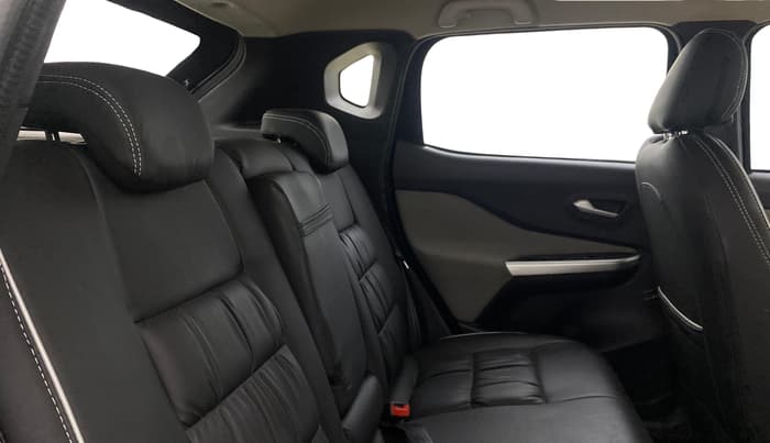 2022 Nissan MAGNITE XV TURBO CVT, Petrol, Automatic, 27,393 km, Right Side Rear Door Cabin
