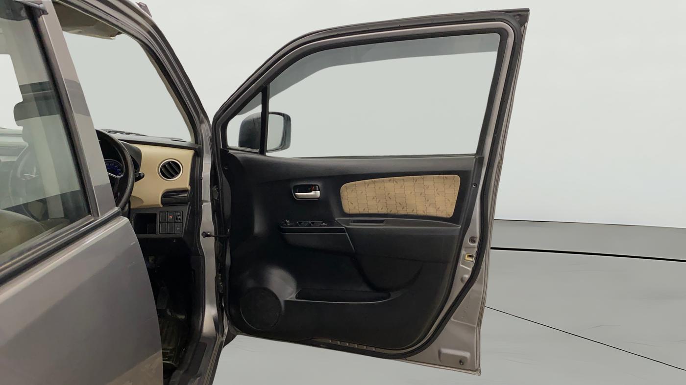 2018 Maruti Wagon R 1.0 VXI, Petrol, Manual, 48,523 km, RHS Front Door