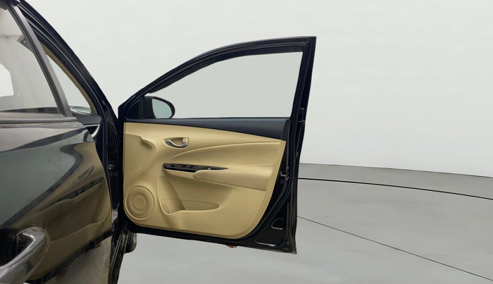 2021 Toyota YARIS G CVT, Petrol, Automatic, 16,272 km, RHS Front Door