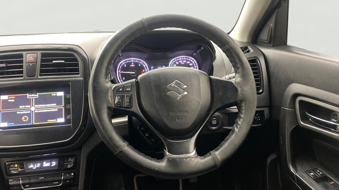 2018 Maruti Vitara Brezza ZDI PLUS AMT, Diesel, Automatic, 87,020 km, Steering Wheel Close Up