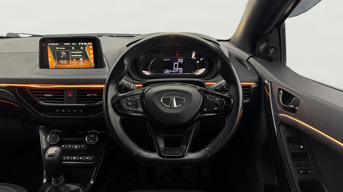 2022 Tata NEXON XZ PLUS (PREMIUM) DIESEL DARK EDITION, Diesel, Manual, 68,579 km, Steering Wheel Close Up
