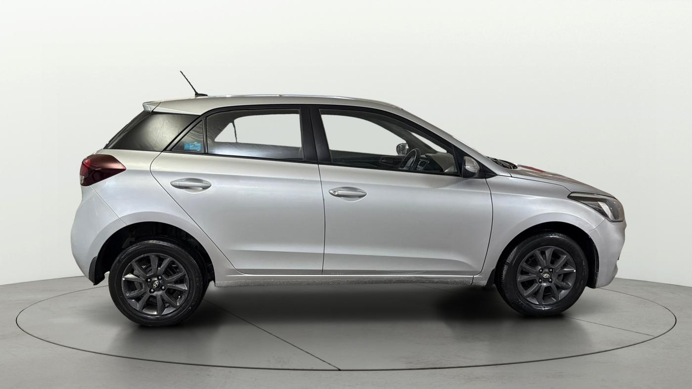 2018 Hyundai Elite i20 ASTA 1.2, Petrol, Manual, 70,605 km, Right Side View